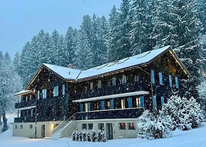 Eiger View Alpine Lodge